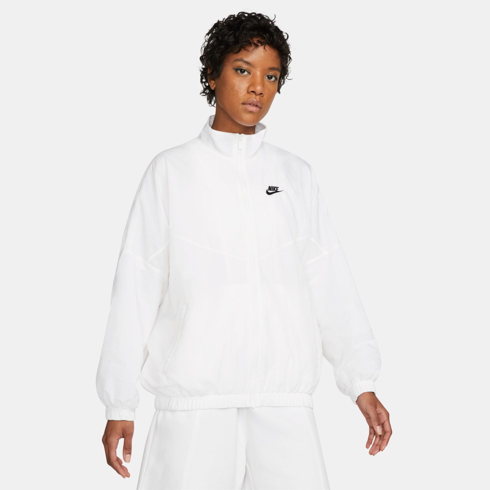 Nike Sportswear Essential Windrunner L