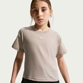 Nike Sportswear Essential